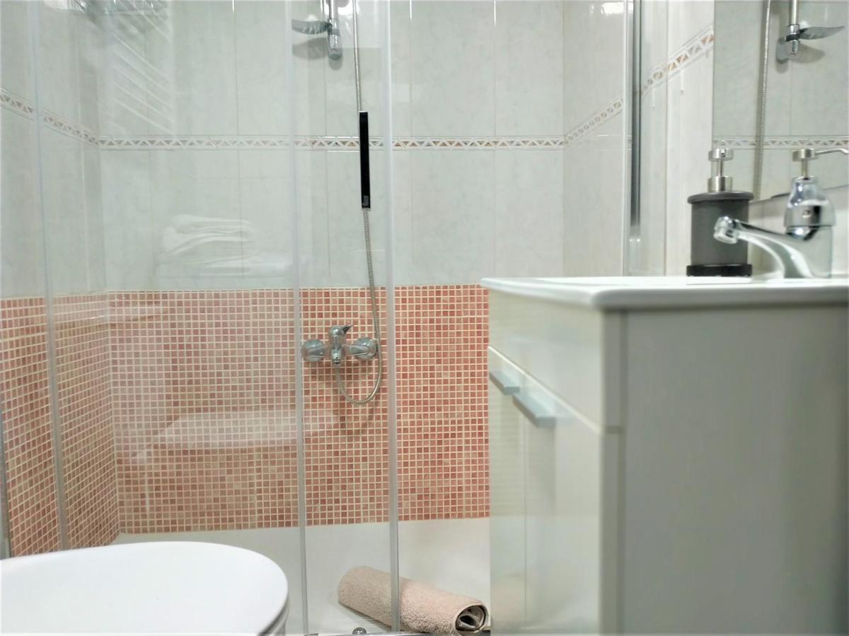 Andys Housing Madrid Rio Lägenhet Exteriör bild